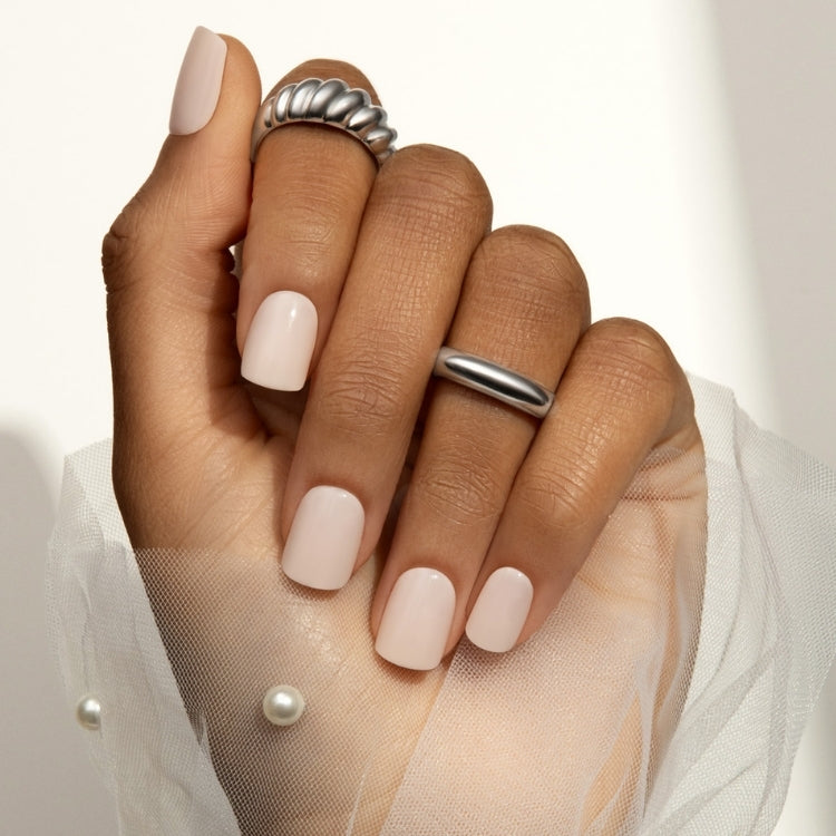 imPRESS Color - Point Pink, zachte roze nagels in een moderne, strakke vorm, perfect voor een elegante uitstraling.