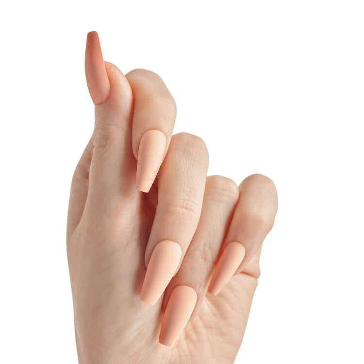 Gel Fantasy Nails - 4 The Cause in een zachte perzikkleur met lange, spitse nagels, perfect voor een elegante look.