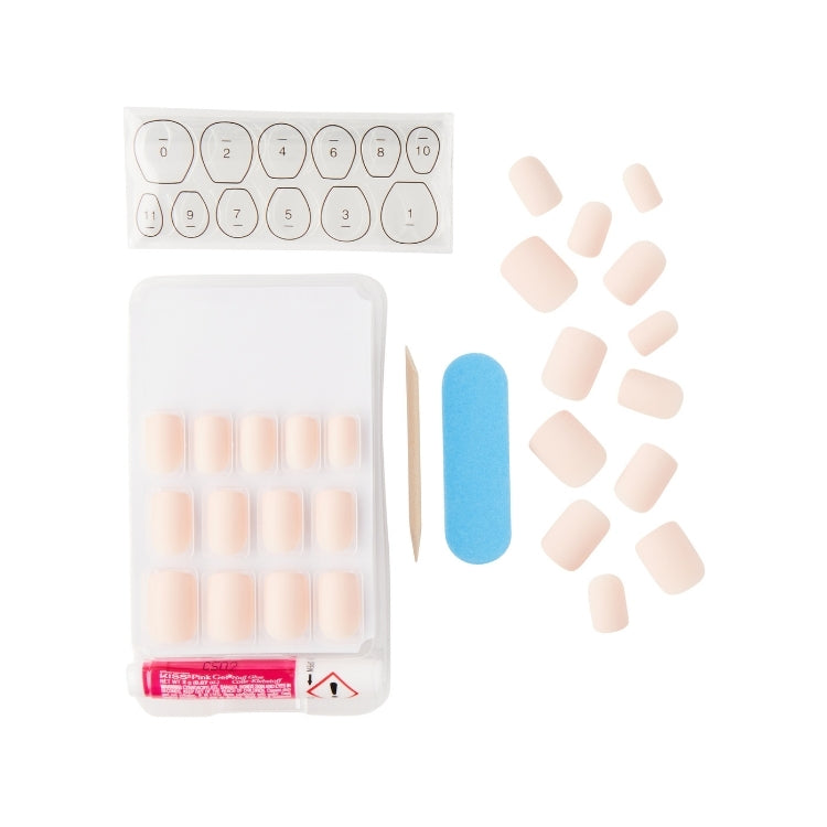 Gel Fantasy Nails - The Little Things in nude tint, met nagels, lijm, vijl en applicator in handige verpakking.