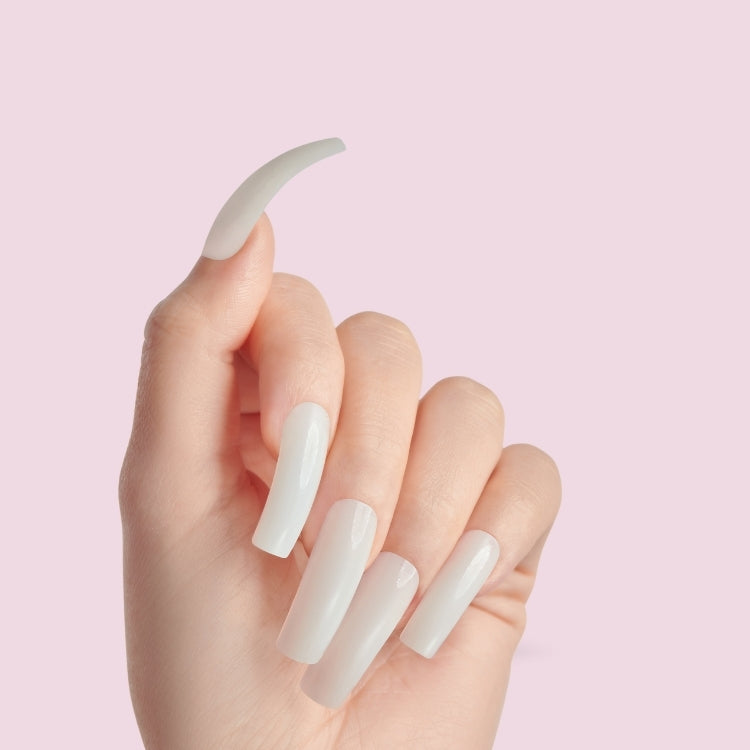 100 Nageltips And Lijm Curve Overlap in wit, met een elegante curve, perfect voor een professionele nagelafwerking.