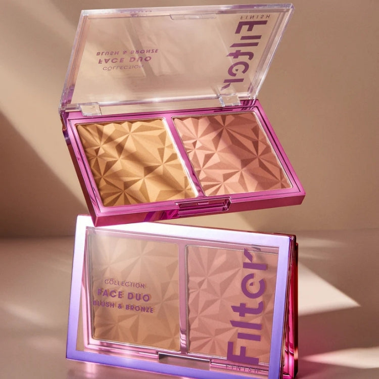 Filter Finish Face Duo in een luxe, paarse verpakking met twee glanzende tinten voor een stralende huid.