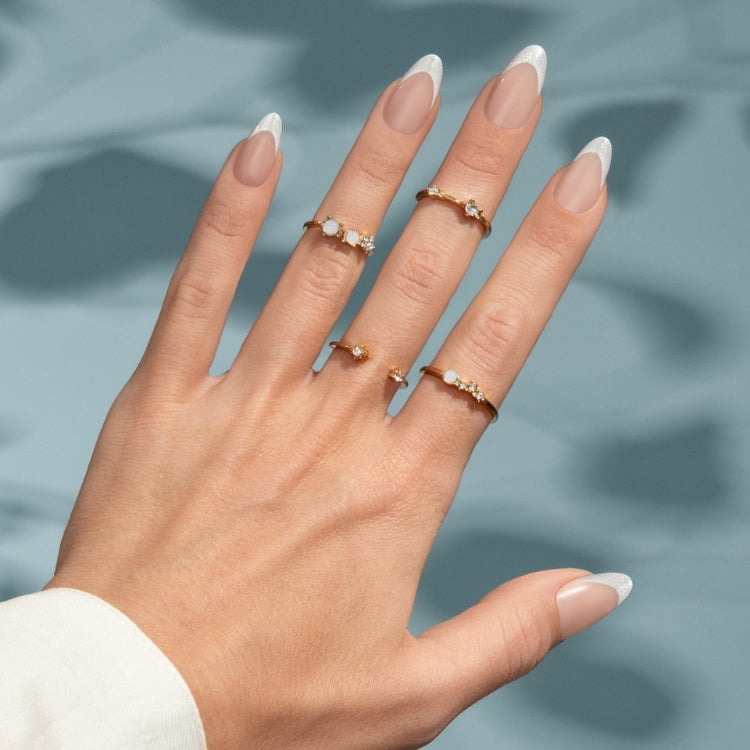 Gel Fantasy Magnetic - North Coast, een nude nagellak met een glanzende afwerking, perfect voor een elegante look.