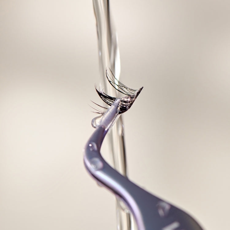 imPRESS Long Lasting No Glue Falsies | Demi Wispy, zwarte wimpers met een natuurlijke, wispy look, eenvoudig aan te brengen.