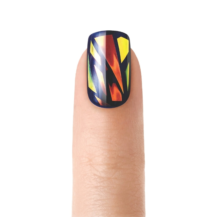 Glam Fantasy Nails - Tan Lines met kleurrijke, geometrische ontwerpen op een nagel, perfect voor een opvallende look.