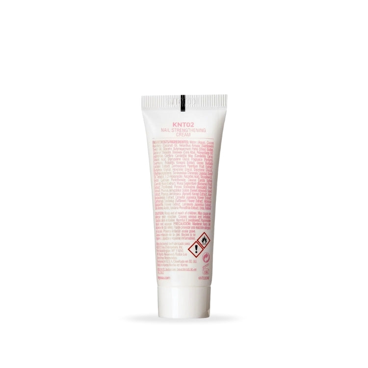 KISS Nail Strengthening Cream in een witte tube met roze details, ideaal voor sterke en gezonde nagels.