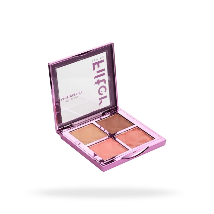 Filter Finish Face Palette in een glanzende paarse verpakking met vier tinten voor een stralende look.