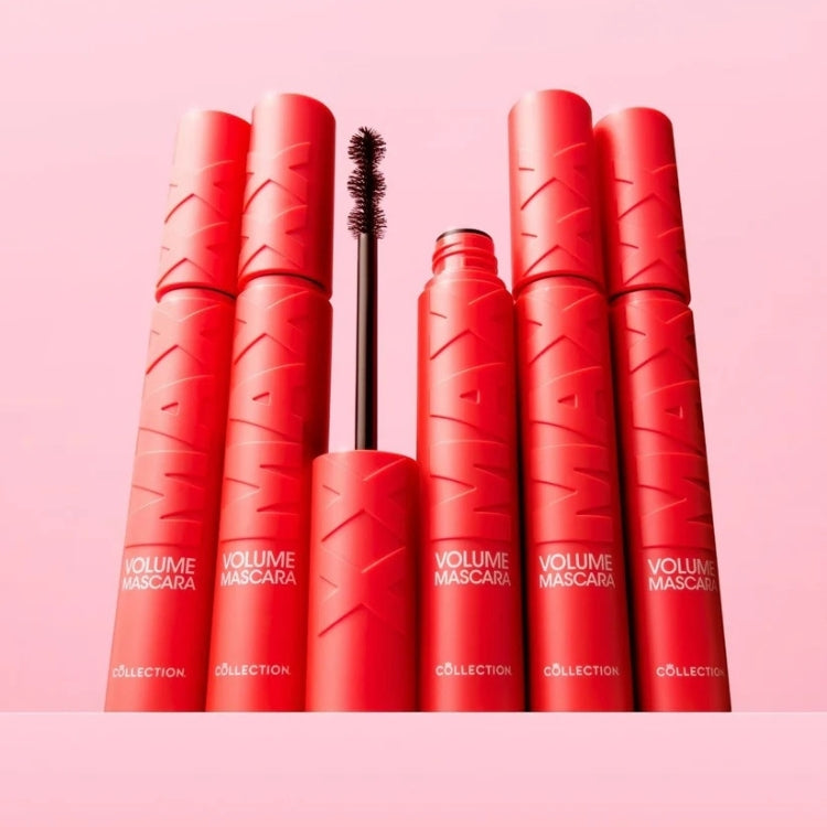 MaXXX Volume Mascara in felrode verpakking met een slanke vorm en een borsteltje voor maximaal volume.