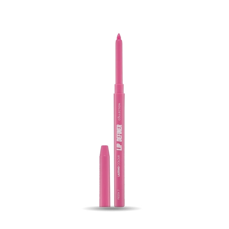 Lip Definer in felle roze kleur, slanke penvormige verpakking met dop, ideaal voor het accentueren van lipcontouren.