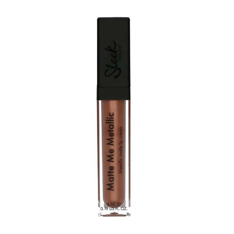 Matte Me Metallic - Roman Copper, een metallic lipkleur in een slanke, doorzichtige verpakking met zwarte dop.