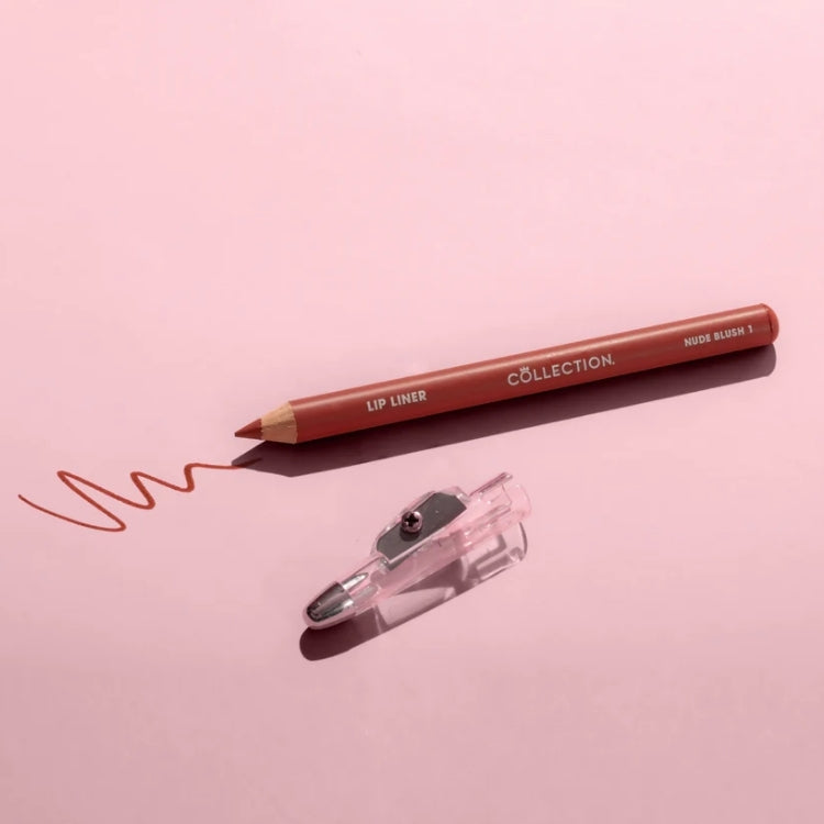 Lip Liner with Sharpener in een warme roestkleur met een transparante slijper, perfect voor een nauwkeurige lipcontour.